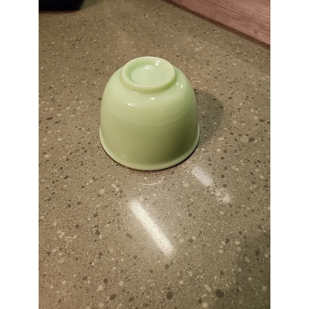 VTG Uranium Jadeite Sunbeam Mixing Bowl , Small